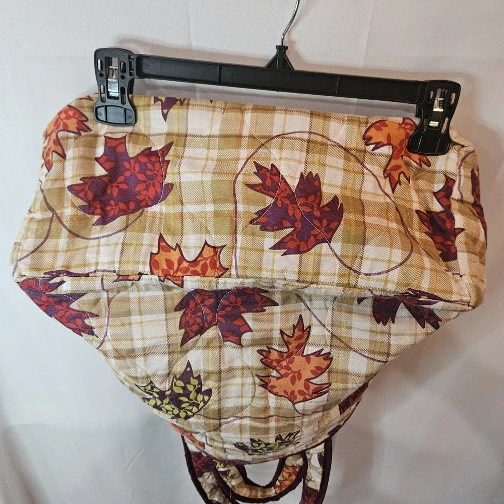 Better Homes And Garden Tote Maple Leaf Fall Quilted Exterior Shoulder Straps - Picture 6 of 7